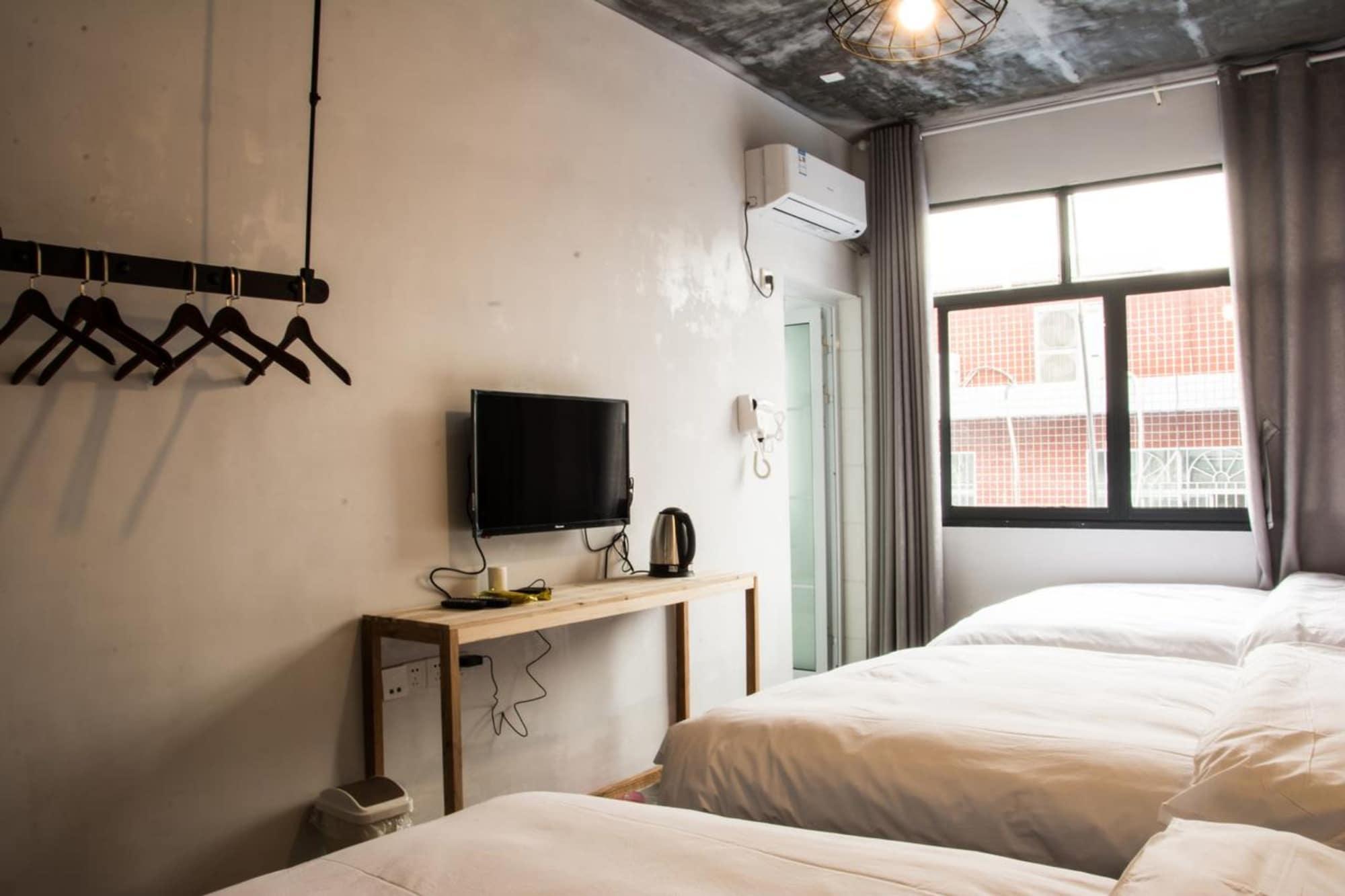 Hostel Geographer Жангжиаже Екстериор снимка