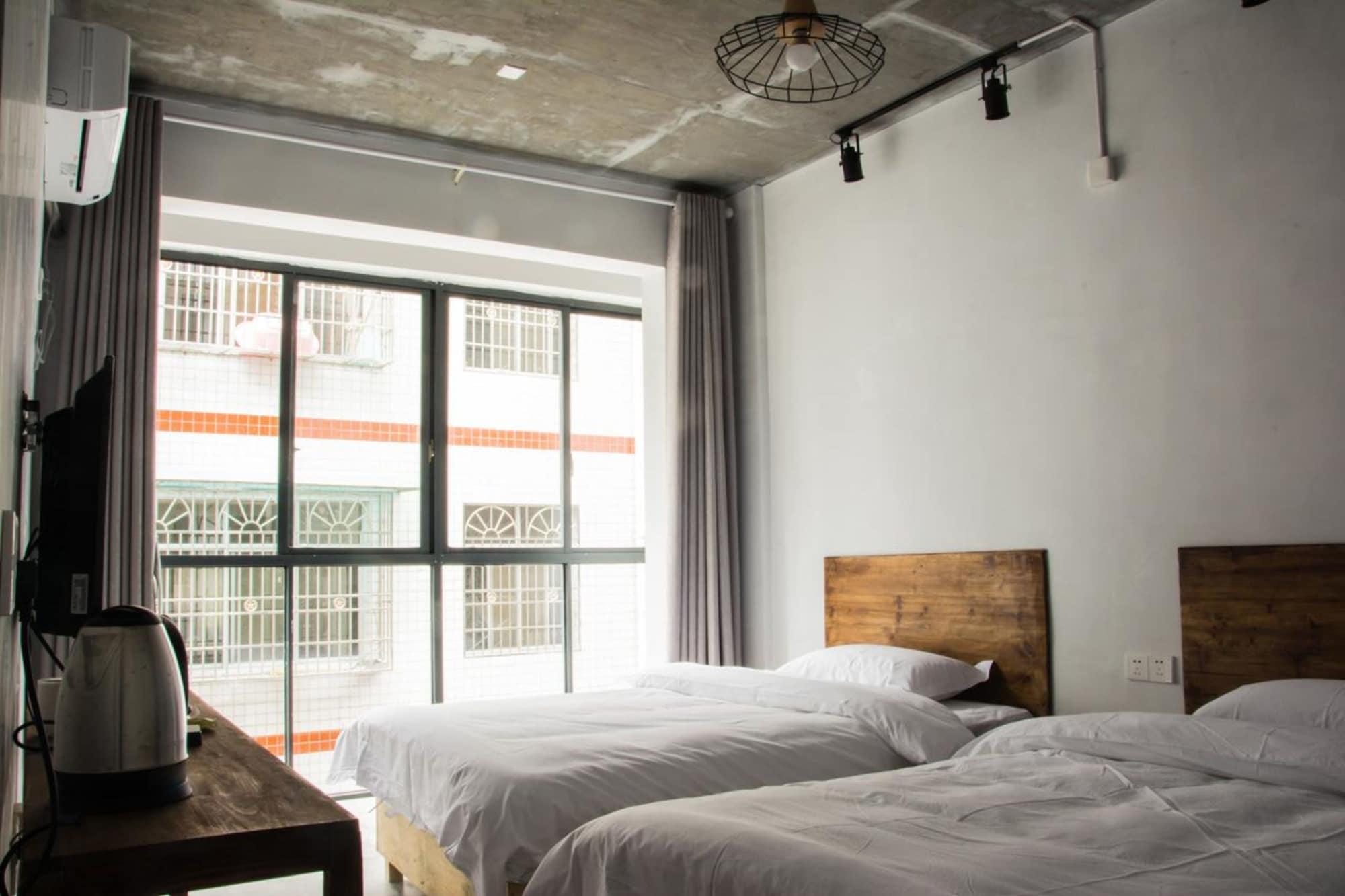Hostel Geographer Жангжиаже Екстериор снимка