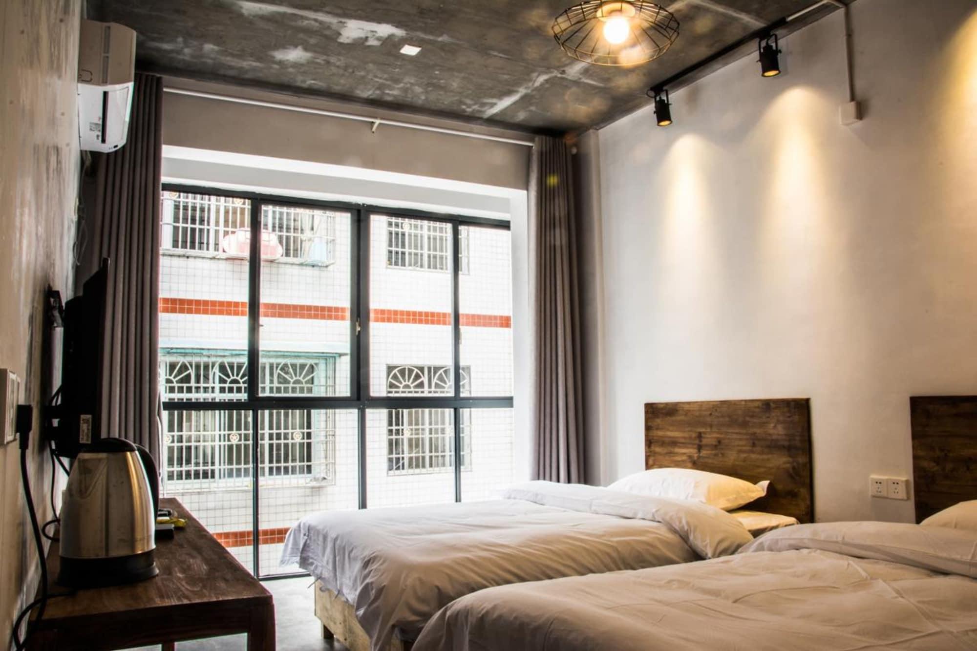 Hostel Geographer Жангжиаже Екстериор снимка